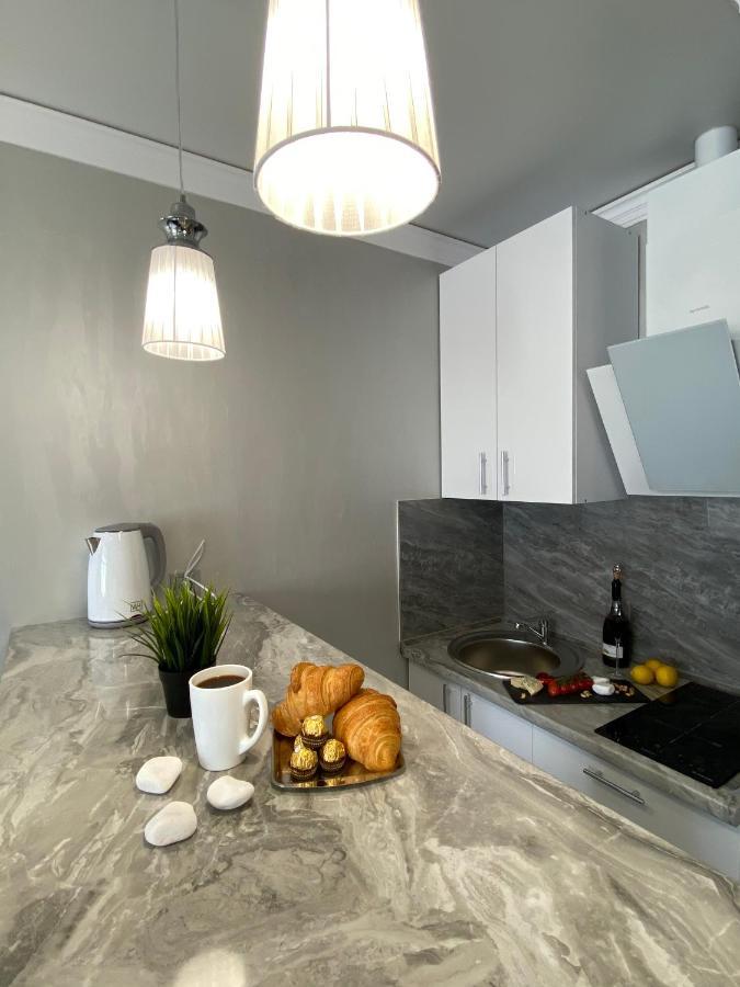 Apart Reserve Central Ивано-Франкивск Екстериор снимка
