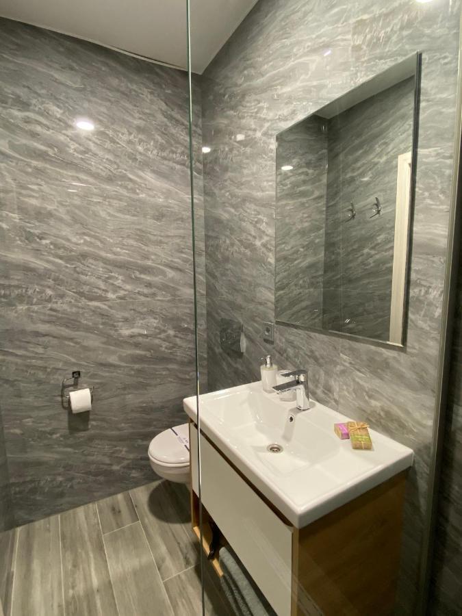 Apart Reserve Central Ивано-Франкивск Екстериор снимка